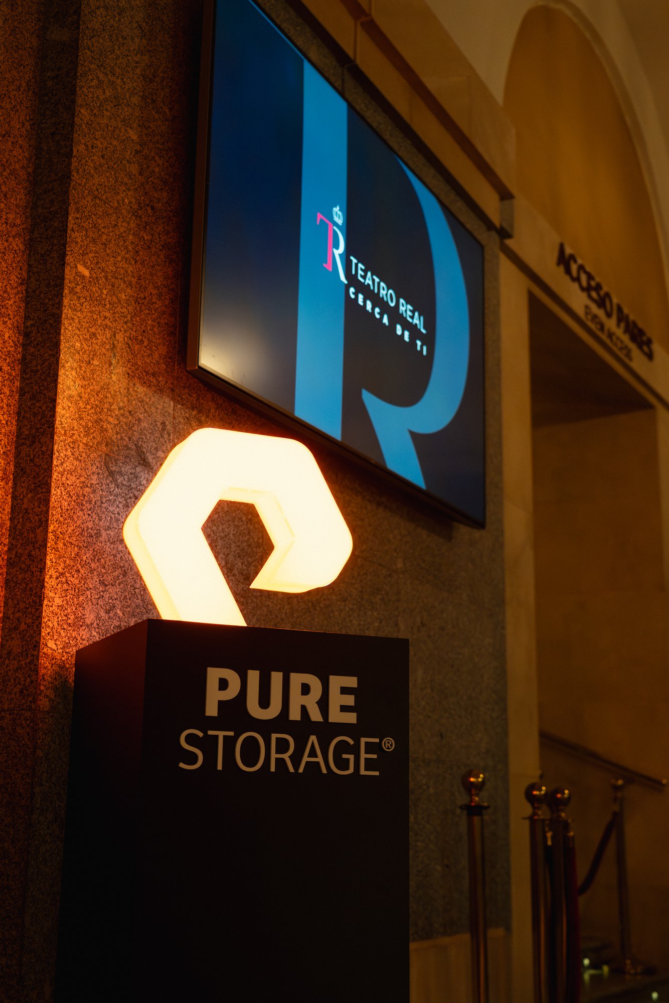 Pure Storage — 8A Visuals